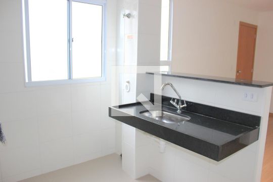 Cozinha de apartamento para alugar com 2 quartos, 42m² em Jardim Novo Portugal, Guarulhos