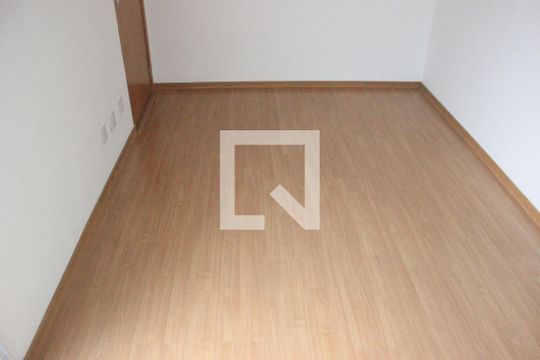 Sala de apartamento para alugar com 2 quartos, 42m² em Jardim Novo Portugal, Guarulhos