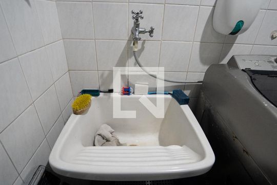 Área de Serviço de apartamento à venda com 2 quartos, 70m² em Santa Rosa, Niterói