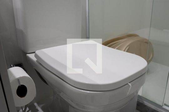 Suíte - Banheiro de apartamento à venda com 2 quartos, 70m² em Santa Rosa, Niterói