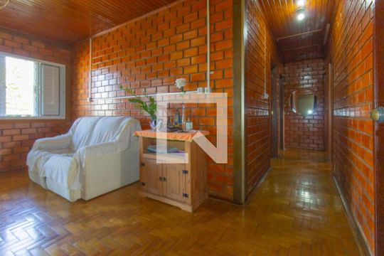 Sala de casa à venda com 3 quartos, 182m² em Rio Branco, Canoas