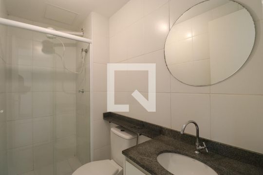 Banheiro de apartamento à venda com 1 quarto, 45m² em Barra Funda, São Paulo
