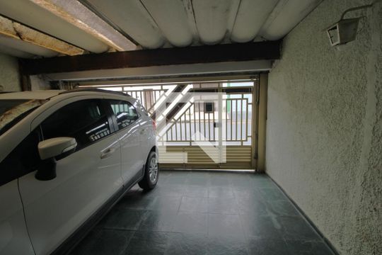 Entrada de casa para alugar com 1 quarto, 50m² em Santo Amaro, São Paulo