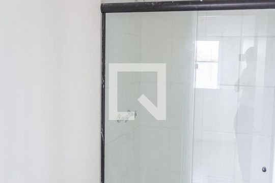 Banheiro de apartamento para alugar com 1 quarto, 40m² em Vila Centenário, São Paulo