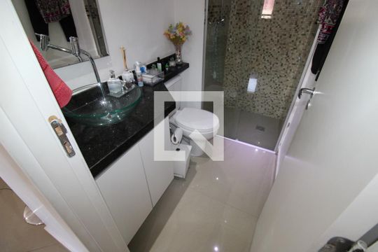 Banheiro de apartamento à venda com 2 quartos, 70m² em Jardim Parque Morumbi, São Paulo