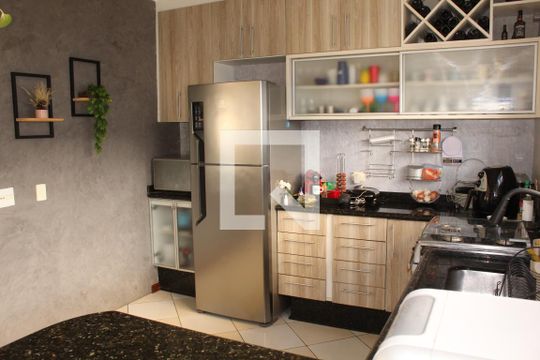 Cozinha de casa de condomínio para alugar com 3 quartos, 450m² em Parque Frondoso, Cotia