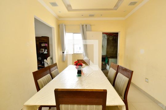 Sala jantar casa2 de casa à venda com 8 quartos, 89m² em Jardim Vitória, Belo Horizonte