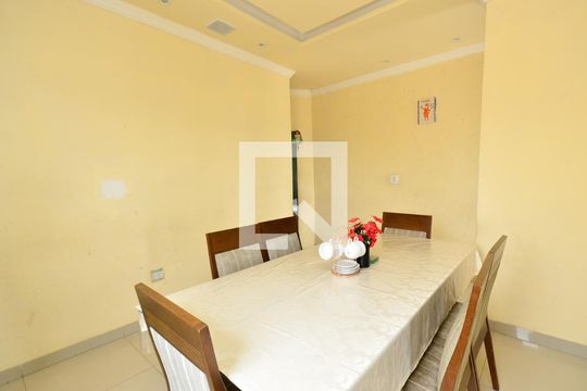 Sala jantar casa2 de casa à venda com 8 quartos, 89m² em Jardim Vitória, Belo Horizonte