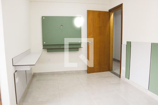 Sala/Quarto de kitnet/studio para alugar com 1 quarto, 27m² em Vila Ester (zona Norte), São Paulo