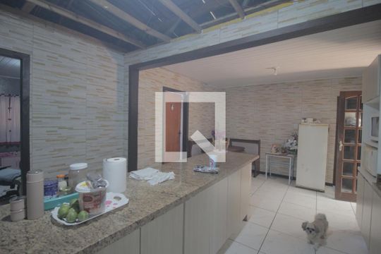 Cozinha de casa para alugar com 3 quartos, 670m² em Olaria, Canoas