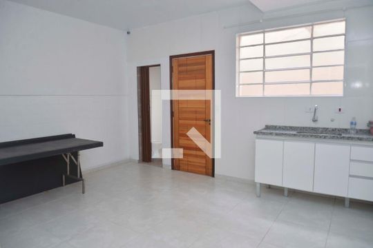 Cozinha de casa à venda com 2 quartos, 90m² em Jardim, Santo André