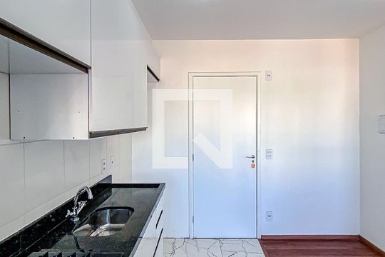 Cozinha de apartamento para alugar com 1 quarto, 37m² em Mooca, São Paulo