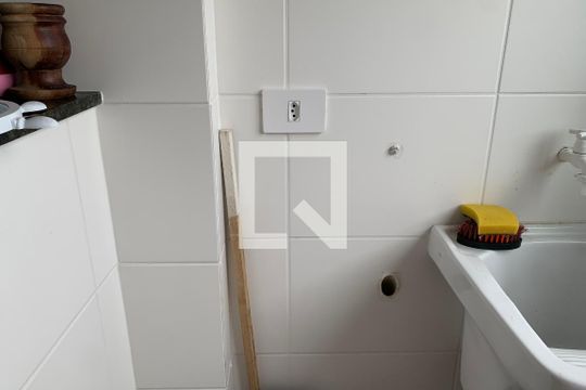 Área de Serviço de apartamento para alugar com 2 quartos, 57m² em Nova Mirim, Praia Grande