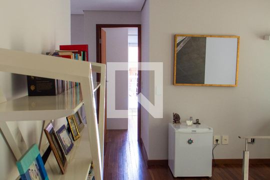 ESCRITÓRIO PISO SUPERIOR de casa de condomínio à venda com 2 quartos, 240m² em Parque Taquaral, Campinas