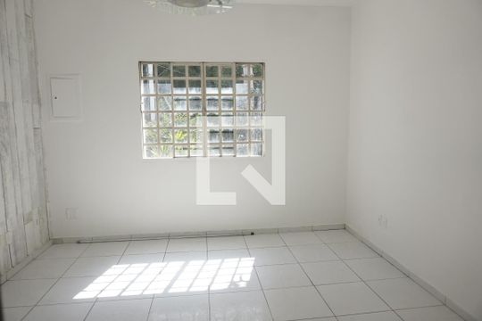 Quarto 1 de casa à venda com 3 quartos, 110m² em Nossa Senhora do O, São Paulo