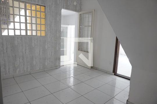 Sala de casa à venda com 3 quartos, 110m² em Nossa Senhora do O, São Paulo