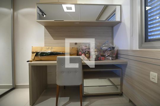 Quarto 1 de apartamento para alugar com 2 quartos, 78m² em Jardim Goiás, Goiânia
