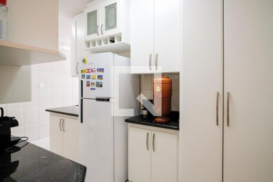 Cozinha de apartamento para alugar com 3 quartos, 85m² em Santa Maria, São Caetano do Sul