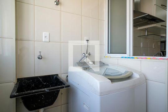 Área de Serviço de apartamento para alugar com 3 quartos, 85m² em Santa Maria, São Caetano do Sul
