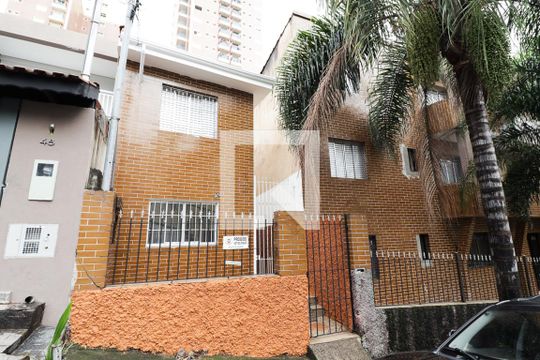 Fachada de casa para alugar com 2 quartos, 60m² em Jardim São Paulo(zona Norte), São Paulo