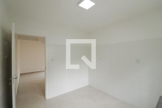 Cozinha de casa para alugar com 2 quartos, 60m² em Jardim São Paulo(zona Norte), São Paulo