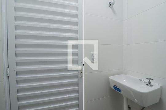 Banheiro de Serviço de casa para alugar com 2 quartos, 60m² em Jardim São Paulo(zona Norte), São Paulo