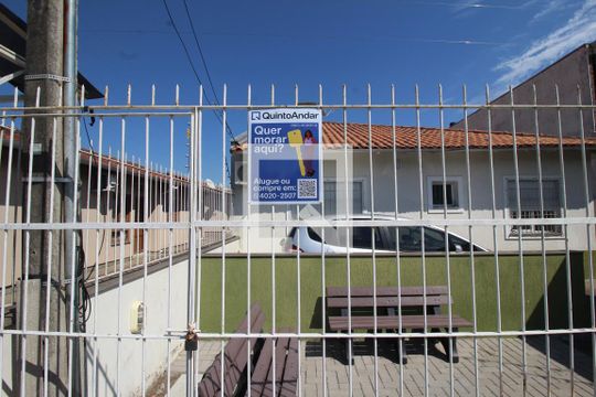 Placa de casa de condomínio à venda com 2 quartos, 60m² em Niterói, Canoas