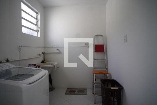 Área de Serviço de casa à venda com 3 quartos, 167m² em Jardim Itu, Porto Alegre