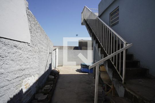Escada - Terraço de casa à venda com 3 quartos, 167m² em Jardim Itu, Porto Alegre