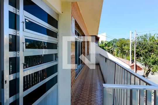 Varanda de casa à venda com 2 quartos, 130m² em Cidade Maia, Guarulhos