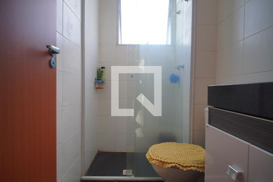 Banheiro de apartamento para alugar com 2 quartos, 44m² em Santo André, São Leopoldo