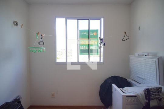 Quarto 2 de apartamento para alugar com 2 quartos, 44m² em Santo André, São Leopoldo