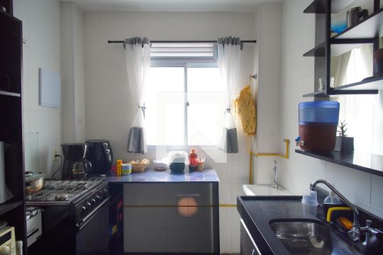 Cozinha de apartamento para alugar com 2 quartos, 44m² em Santo André, São Leopoldo