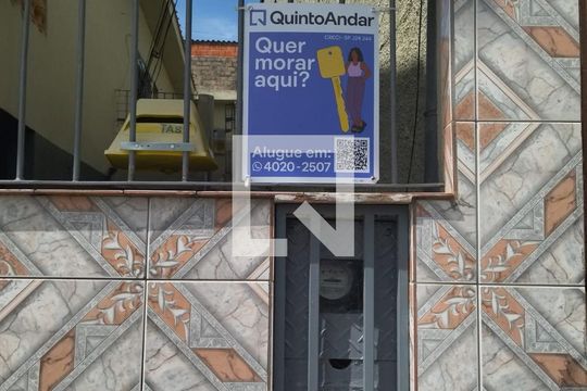 Fachada de casa para alugar com 2 quartos, 120m² em Jaçanã, São Paulo