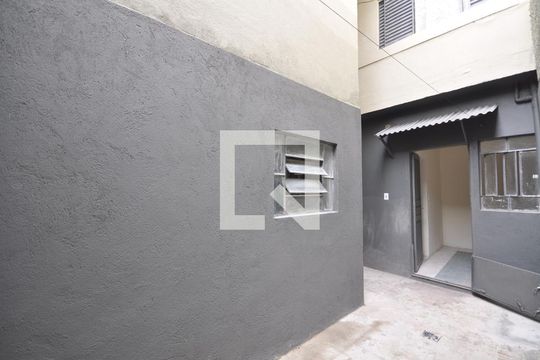 Quintal de casa para alugar com 2 quartos, 120m² em Jaçanã, São Paulo