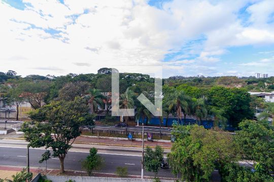 Sala - Vista de apartamento à venda com 2 quartos, 110m² em Santo Amaro, São Paulo