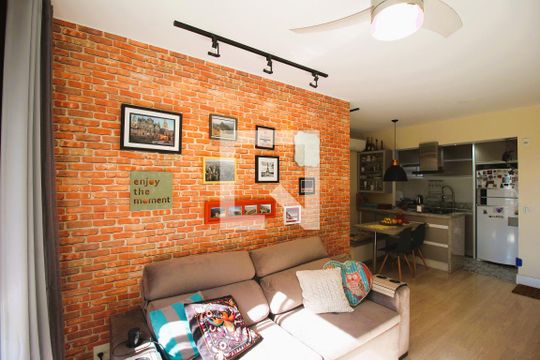 Sala de apartamento para alugar com 3 quartos, 76m² em Marechal Rondon, Canoas