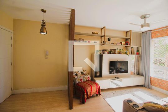 Sala de apartamento para alugar com 3 quartos, 76m² em Marechal Rondon, Canoas