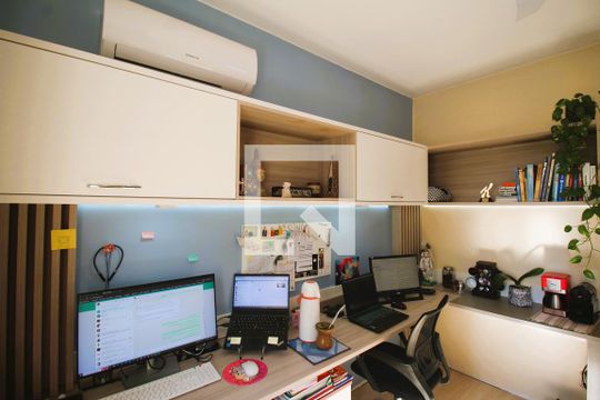 Quarto 2 de apartamento para alugar com 3 quartos, 76m² em Marechal Rondon, Canoas