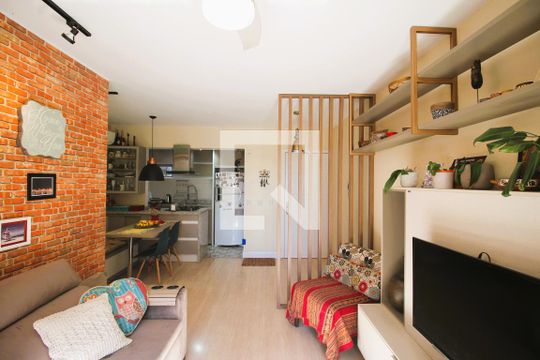 Sala de apartamento à venda com 3 quartos, 76m² em Marechal Rondon, Canoas