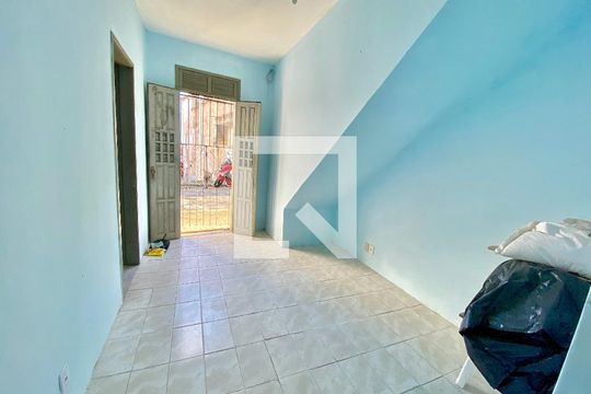 Sala de casa para alugar com 3 quartos, 89m² em Pau Miúdo, Salvador