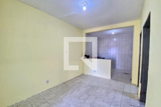 Sala de casa para alugar com 3 quartos, 89m² em Pau Miúdo, Salvador