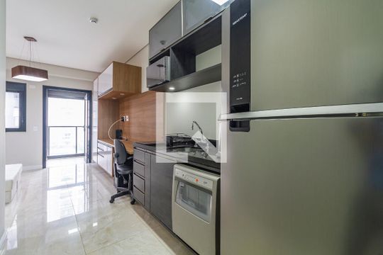 Cozinha de kitnet/studio para alugar com 1 quarto, 25m² em Pinheiros, São Paulo