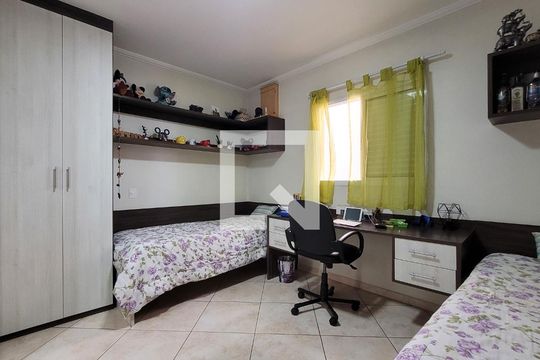 Quarto de casa à venda com 3 quartos, 110m² em Jardim Santo Antônio, Santo André