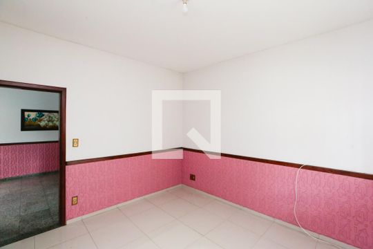 Sala de casa à venda com 5 quartos, 364m² em Tirol, Contagem