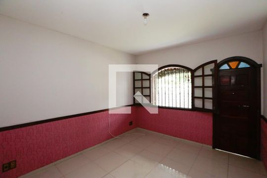 Casa à venda com 5 quartos, 364m² em Tirol, Contagem