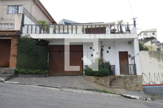 Fachada de casa à venda com 5 quartos, 350m² em Piqueri, São Paulo