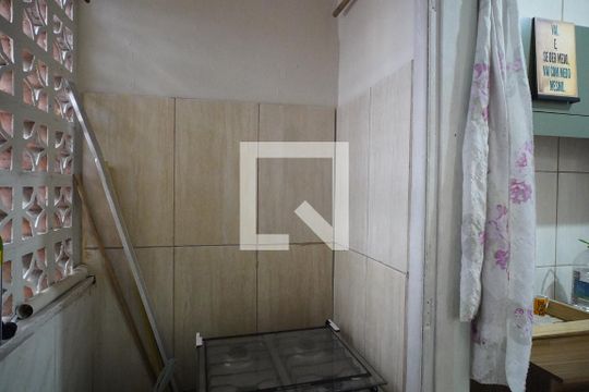 Área de serviço de apartamento à venda com 2 quartos, 51m² em Rubem Berta, Porto Alegre