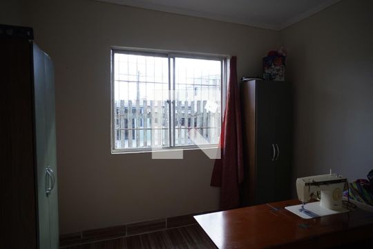 Quarto 2 de apartamento à venda com 2 quartos, 51m² em Rubem Berta, Porto Alegre