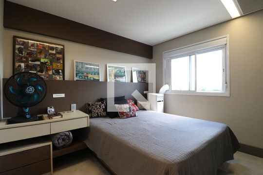 Quarto Suíte de apartamento à venda com 2 quartos, 100m² em Barra Funda, São Paulo